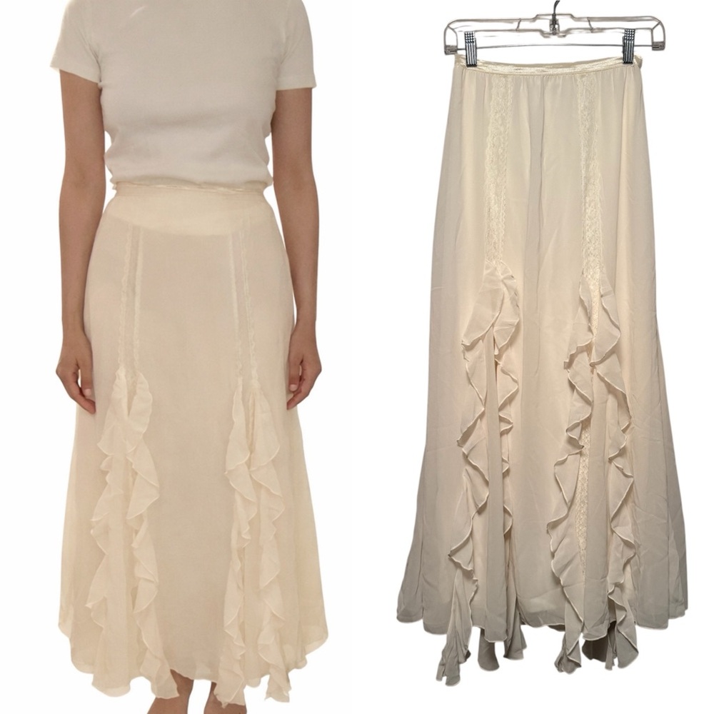 New with tags Marshalls Viral White Ruffle Skirt Size Xs